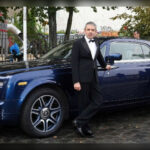 Aunque mundialmente se le asocia con Mr. Bean, Rowan Atkinson es un auténtico entusiasta del motor. Su colección incluye un icónico McLaren F1, además de modelos como el BMW 328, Mercedes-Benz 500E y Aston Martin V8 Vantage.
