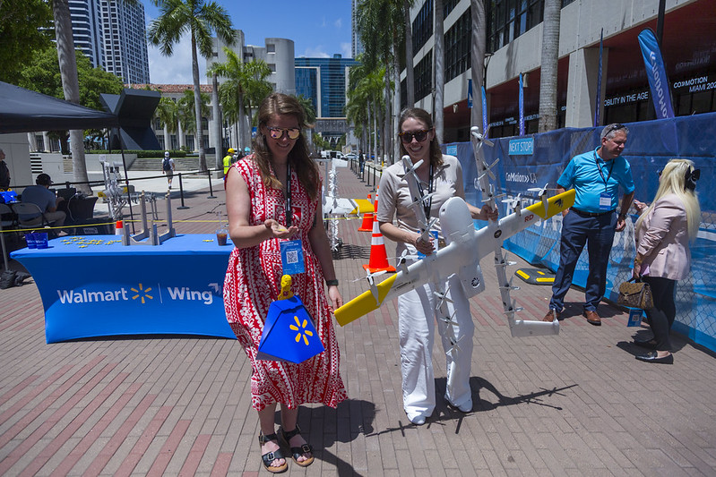 Uno de los drones de Walmart y Wing