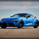 El Toyota GR Supra demuestra que Toyota también sabe hacer deportivos deseables. Gracias a su colaboración con BMW y su potente motor B58, mantiene un alto valor de reventa, algo poco común en coches de alto rendimiento, donde la depreciación suele ser más agresiva.