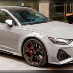 Para quienes quieren prestaciones extremas sin renunciar a practicidad, el Audi RS6 Avant es una elección casi perfecta. Su carrocería familiar esconde un brutal motor V8 biturbo capaz de rivalizar con muchos deportivos puros.
