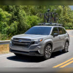 El Subaru Forester se ha ganado una base de usuarios muy fiel gracias a su comportamiento equilibrado, excelente visibilidad y tradicional sistema AWD. También destaca por recibir repetidamente altas calificaciones de seguridad.