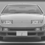 Sus icónicos faros inclinados fueron una revolución estética. Diseñados por Toshio Yamashita con una inclinación de 60 grados, desafiaron inicialmente a los ingenieros de Nissan. Fueron tan avanzados que incluso Lamborghini los utilizó posteriormente en el Diablo.
