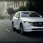 El Mazda CX-5 2023 cierra la lista como una opción racional para familias que no quieren renunciar a calidad y agrado de conducción. Su interior refinado, confort y reputación de fiabilidad lo convierten en una apuesta segura.