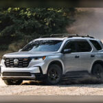 El Honda Pilot cierra la lista como una de las opciones favoritas entre familias numerosas. Su amplio interior, múltiples configuraciones y buena reputación mecánica explican por qué tantos propietarios lo mantienen durante tantos años.