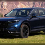 El Honda CR-V Hybrid completa la lista con una propuesta familiar muy equilibrada. Buen espacio interior, consumo razonable y mantenimiento controlado lo convierten en una compra inteligente para largo plazo.
