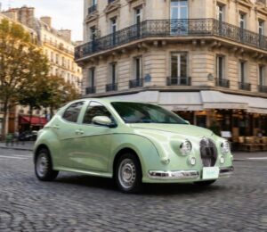 El Toyota Yaris que parece un Jaguar clásico se renueva: así es el sorprendente Mitsuoka Viewt Story 2026.