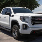 Las camionetas de GMC gozan de una excelente reputación por combinar capacidad de trabajo y confort. Sin embargo, también son muy codiciadas por los ladrones. En 2022 se registraron más de 16.500 robos, siendo el modelo de 2005 el más afectado por este tipo de delitos.