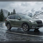 El Subaru Forester destaca especialmente por incorporar tracción total de serie, una característica muy valorada en zonas con nieve, lluvia o carreteras complicadas. A ello se suman sus excelentes calificaciones en seguridad y una reconocida fiabilidad mecánica. El modelo 2026 tiene un precio inicial cercano a los 32.000 dólares.