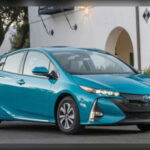 El Toyota Prius no solo revolucionó el mercado de los híbridos, sino que también demostró que este tipo de tecnología podía ser extremadamente fiable. Su sistema híbrido ha sido perfeccionado durante décadas y es conocido por su durabilidad incluso en vehículos con un kilometraje muy elevado. Por ello, sigue siendo una de las opciones preferidas entre conductores profesionales y flotas de transporte.