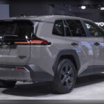 Otro factor clave detrás del éxito del Honda CR-V es su reputación por ofrecer bajos costes de mantenimiento y una excelente retención de valor. Estas características siguen siendo determinantes para muchos compradores que buscan minimizar gastos a largo plazo y proteger su inversión.Otro factor clave detrás del éxito del Honda CR-V es su reputación por ofrecer bajos costes de mantenimiento y una excelente retención de valor. Estas características siguen siendo determinantes para muchos compradores que buscan minimizar gastos a largo plazo y proteger su inversión.