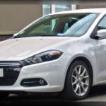 El regreso del Dodge Dart despertó una gran expectación gracias a un diseño moderno basado en una plataforma desarrollada junto a Alfa Romeo. Sus pilotos traseros de LED de extremo a extremo, la amplia oferta de colores y sus posibilidades de personalización le daban una imagen muy atractiva. Aun así, las ventas nunca acompañaron y el modelo fue retirado del mercado.