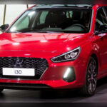 La marca coreana también ha confirmado el final de la producción del Hyundai i30 Wagon sin que exista un sustituto previsto. Con esta decisión, Hyundai desaparecerá por completo del segmento de los familiares en Europa, reforzando su apuesta por una gama centrada principalmente en SUV y vehículos eléctricos.