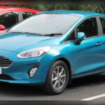 Los Ford Fiesta producidos entre 2011 y 2016 son especialmente conocidos por los problemas asociados a la transmisión Powershift. Las vibraciones, tirones y fallos prematuros de la caja de cambios afectaron a miles de propietarios, convirtiendo a este popular utilitario en uno de los modelos más polémicos de la década, pese a sus buenas cualidades dinámicas.