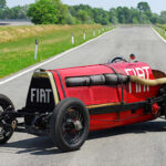 El espectacular Mephistopheles nació a partir de un antiguo coche de competición Fiat transformado por Ernest Eldridge mediante la instalación de un motor aeronáutico Fiat de 21,7 litros. Gracias a esta combinación extrema, logró establecer en 1924 un récord mundial de velocidad de 146 mph en una carretera pública francesa, convirtiéndose durante varios meses en el automóvil más rápido del planeta.