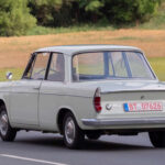 A finales de los años cincuenta, BMW atravesaba una situación financiera muy delicada. El lanzamiento del BMW 700 cambió por completo el rumbo de la compañía. Su innovadora estructura monocasco, su diseño atractivo y un precio accesible permitieron alcanzar más de 188.000 ventas entre todas sus versiones. Los beneficios obtenidos fueron decisivos para financiar el desarrollo de los modelos que darían origen a la BMW moderna.