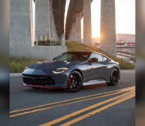 El Nissan Z 2027 abraza su pasado como nunca antes: más retro, más auténtico y más fiel al legendario 240Z.