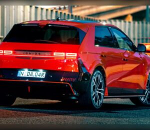 Porsche estudia copiar la tecnología de Hyundai que está revolucionando los coches eléctricos deportivos.