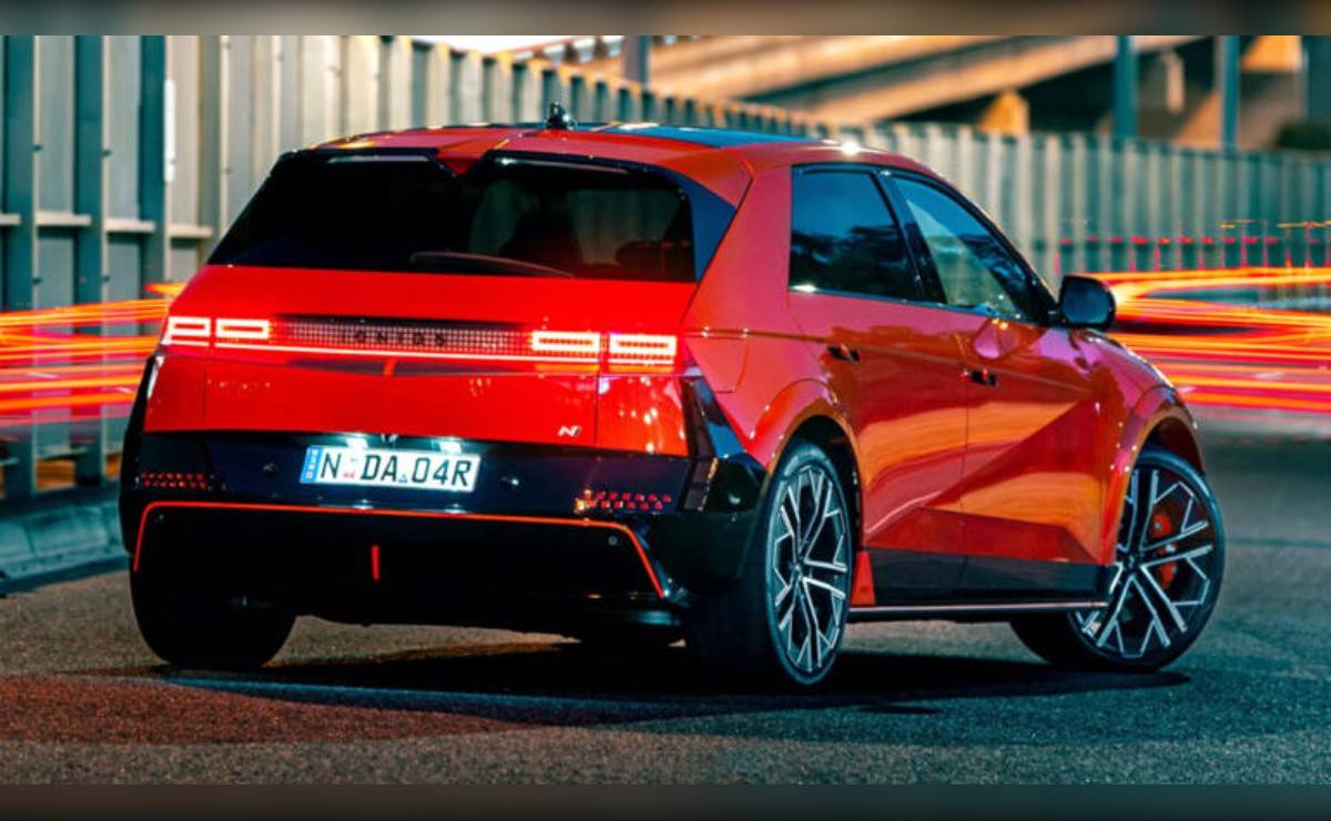 Porsche estudia copiar la tecnología de Hyundai que está revolucionando los coches eléctricos deportivos.