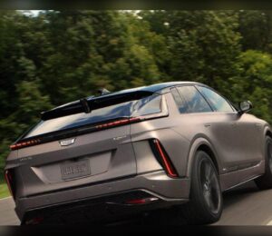 Cadillac desafía a Tesla y Audi con una oferta irresistible para el Lyriq 2026.