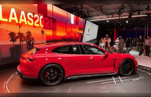 Porsche toma una decisión histórica: elimina una carrocería icónica del Taycan por falta de ventas.