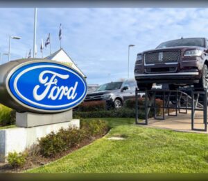 Ford da marcha atrás con la inteligencia artificial: recontrata a cientos de ingenieros tras detectar graves problemas de calidad.
