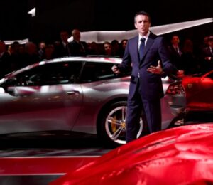 El Ferrari eléctrico desata una tormenta: dimite su jefe de marketing tras las críticas al Luce.