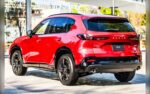 El nuevo Mazda CX-5 arrasa con más de 10.000 reservas en un mes y pone contra las cuerdas al Toyota RAV4.
