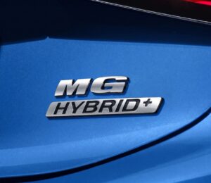 Autos híbridos a precio de gasolina: La estrategia de MG para México