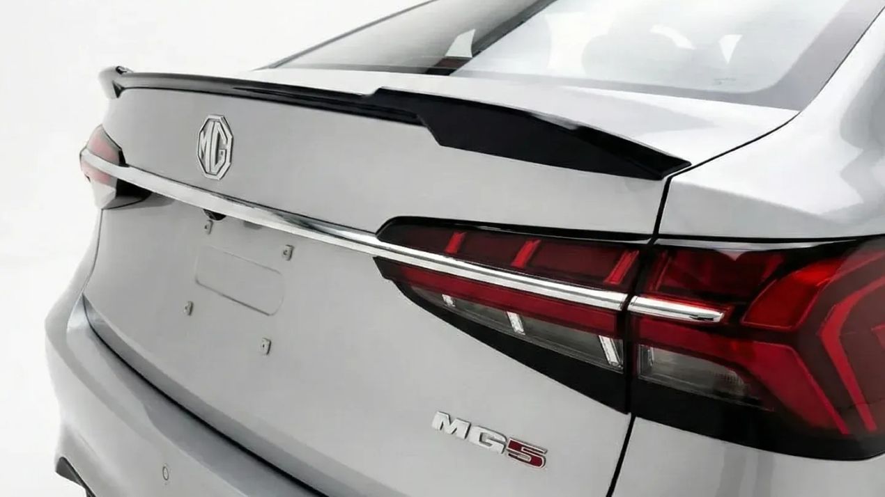 MG5 Híbrido en México: ¿Cuándo llega el rival del Toyota Yaris HEV?