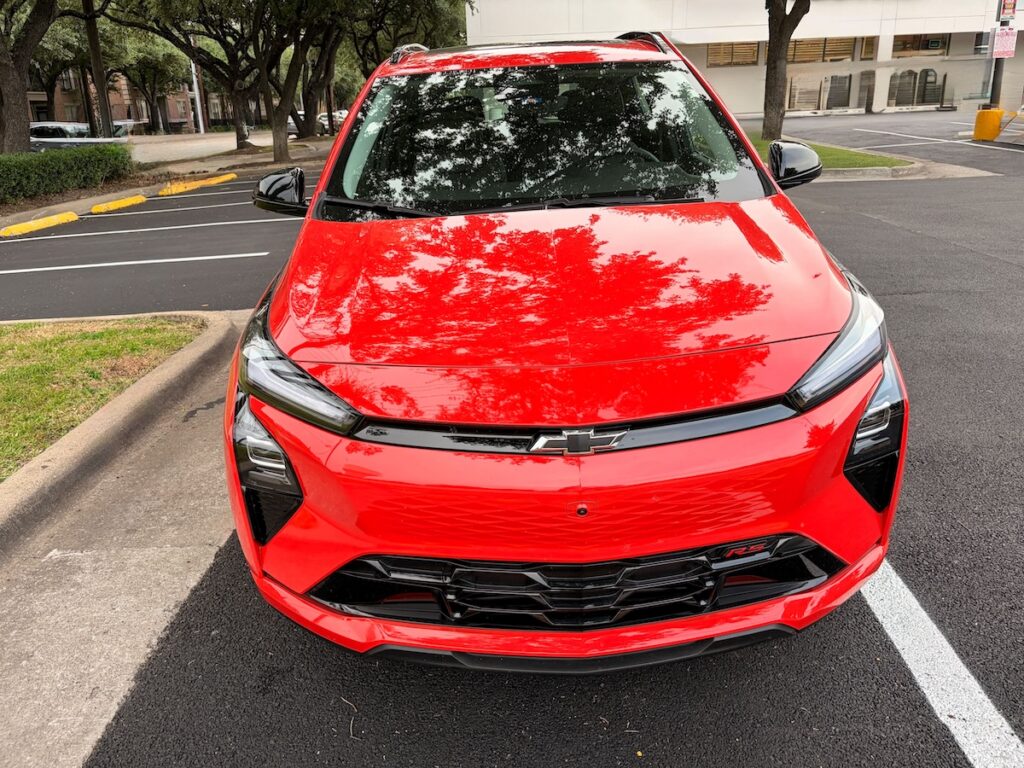 Frontal de un Bolt RS 2027