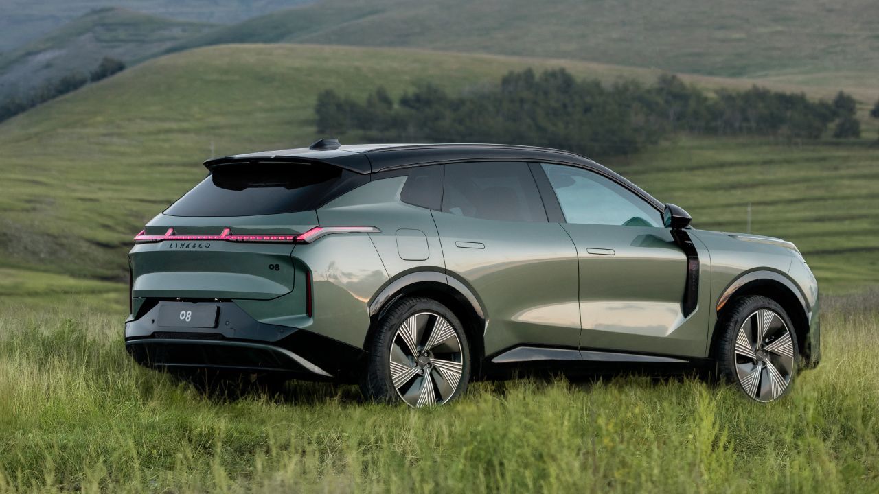 Lynk & Co 08 vs RAV4 vs BYD Song Plus vs CR-V: ¿Cuál SUV híbrido comprar? 