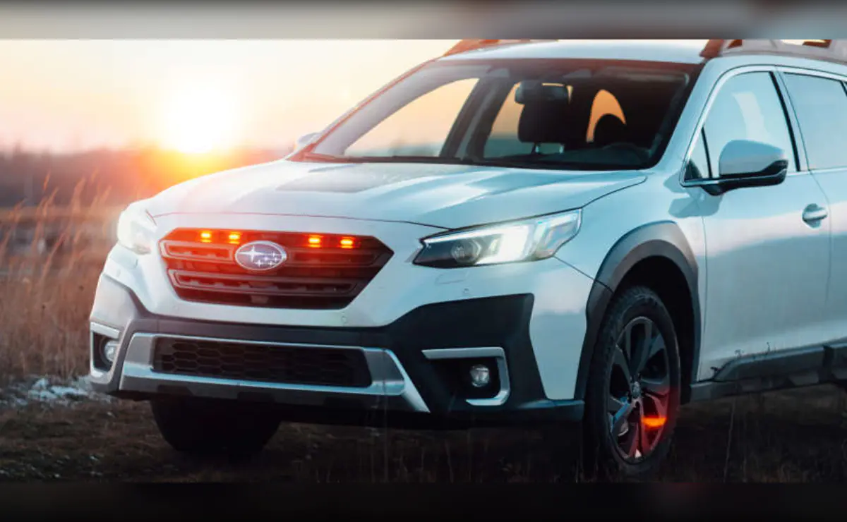 El Subaru Outback 2026 llega completamente rediseñado con una imagen más cercana a un SUV tradicional y 8,7 pulgadas de altura libre al suelo. Disponible entre 36.445 y 49.405 dólares, incorpora tracción total de serie y promociones de financiación desde 1,9% APR durante 72 meses, convirtiéndose en una opción muy interesante para quienes buscan versatilidad y seguridad.