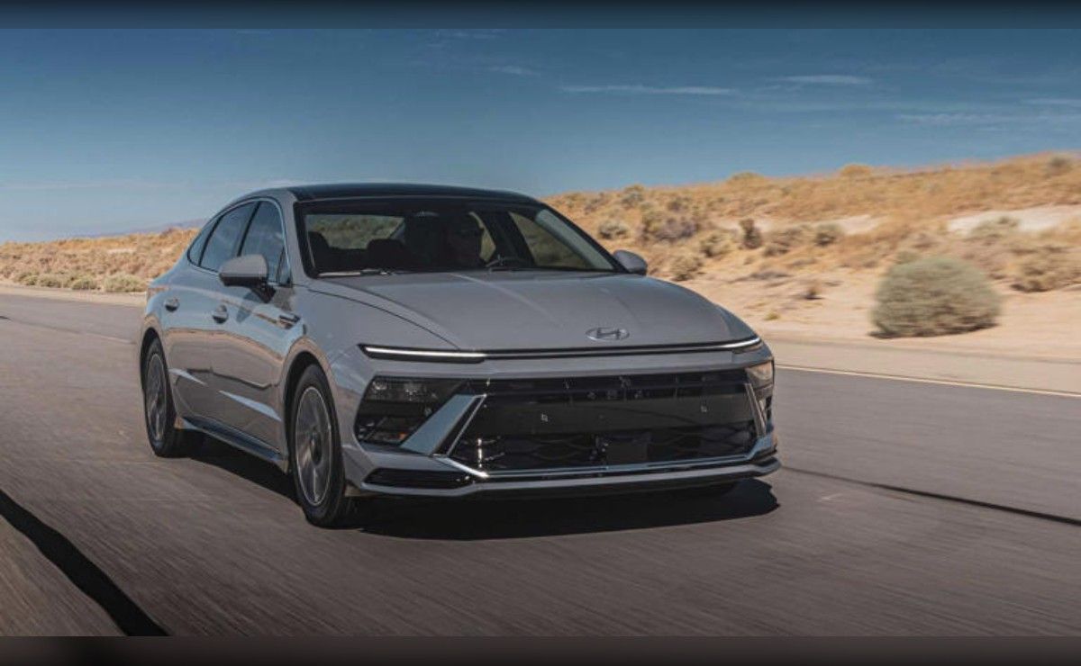 El Hyundai Sonata Blue Hybrid 2026 rompe todos los récords: el sedán híbrido con mayor autonomía del mercado.