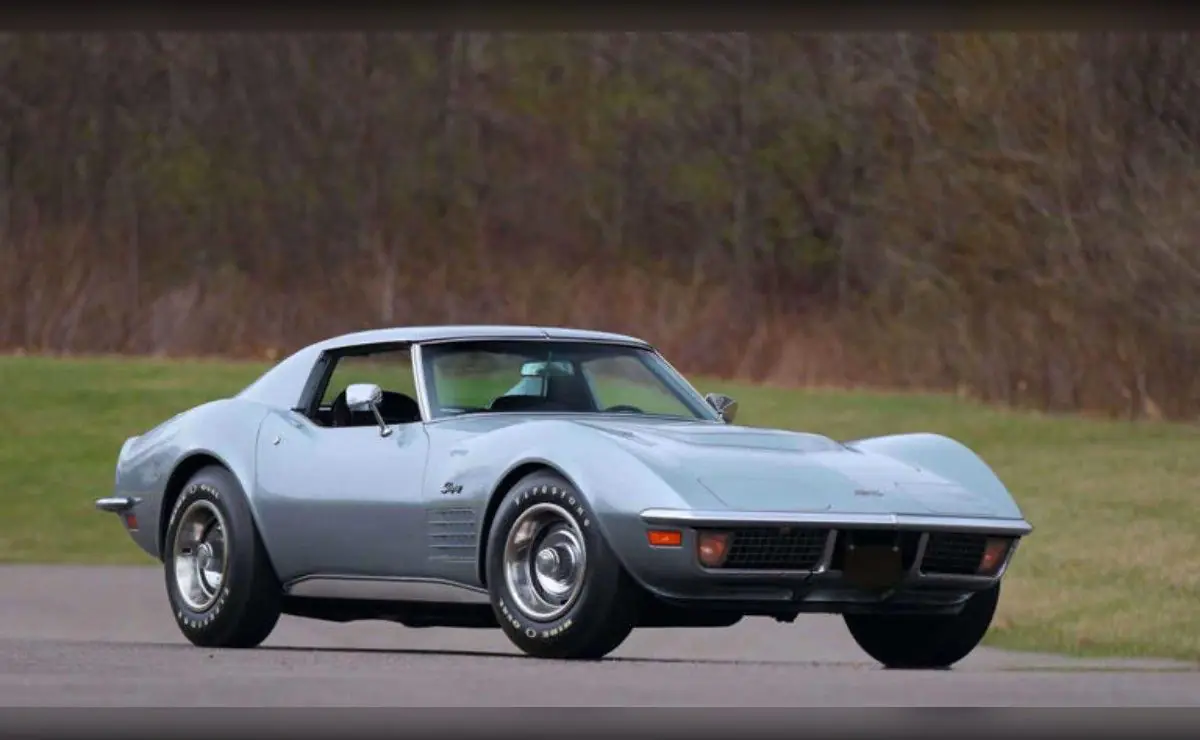 El Chevrolet Kingswood Estate: el insólito muscle car familiar con motor de Corvette, paneles de madera y hasta nueve plazas.