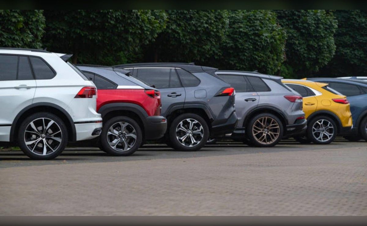 Toyota lanza una señal inesperada sobre su futuro eléctrico: el retraso del Highlander EV reabre el debate sobre su estrategia.
