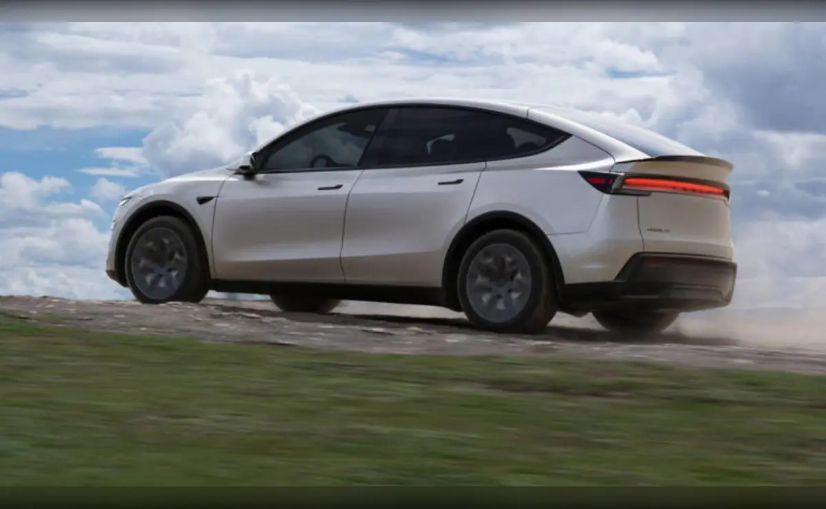 Tesla sorprende con nuevas ofertas del Model Y 2026: precios de arrendamiento desde 459 dólares y más autonomía que nunca.