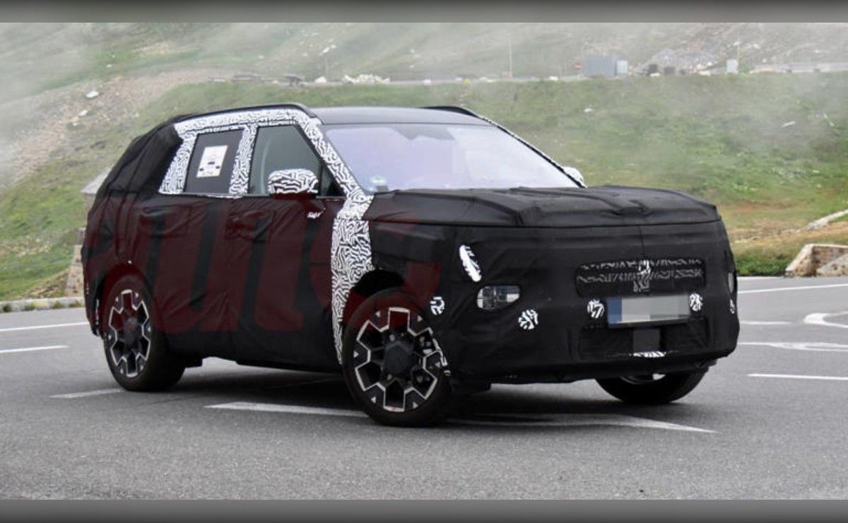 Hyundai revoluciona el Tucson 2027: así será el nuevo SUV con diseño cuadrado que quiere destronar al Toyota RAV4.