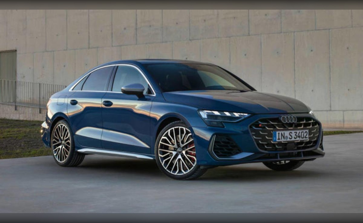 Audi S3 2026 o Volkswagen Golf R: el duelo definitivo que enfrenta lujo contra inteligencia de compra.