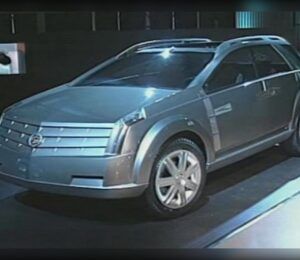 El Cadillac Vizion adelantó 20 años el futuro de los SUV: el prototipo con un maletero revolucionario que hoy sigue sorprendiendo.