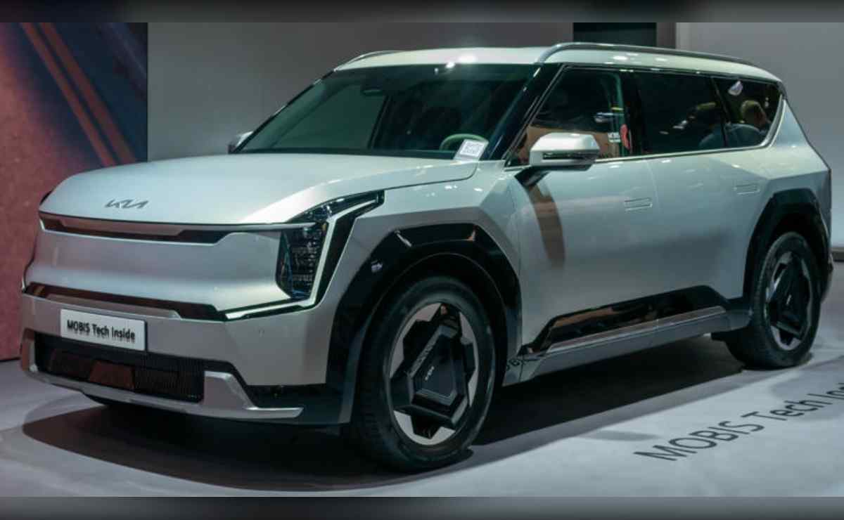 Hyundai y Kia lanzan una seria advertencia: el riesgo de incendio en estos coches eléctricos obliga a aparcarlos en el exterior.