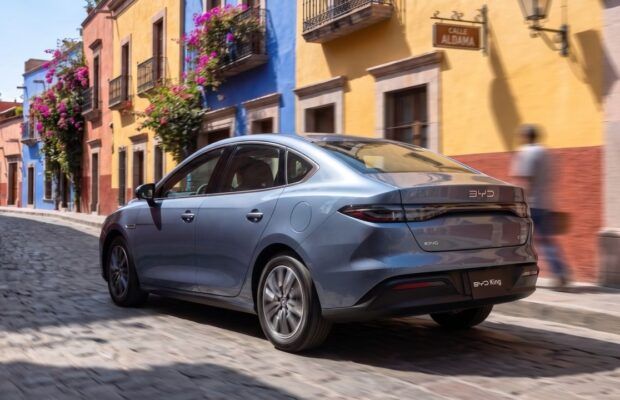 Reseña BYD King 2027: cero gasolina en ciudad, 27 km/l en carretera