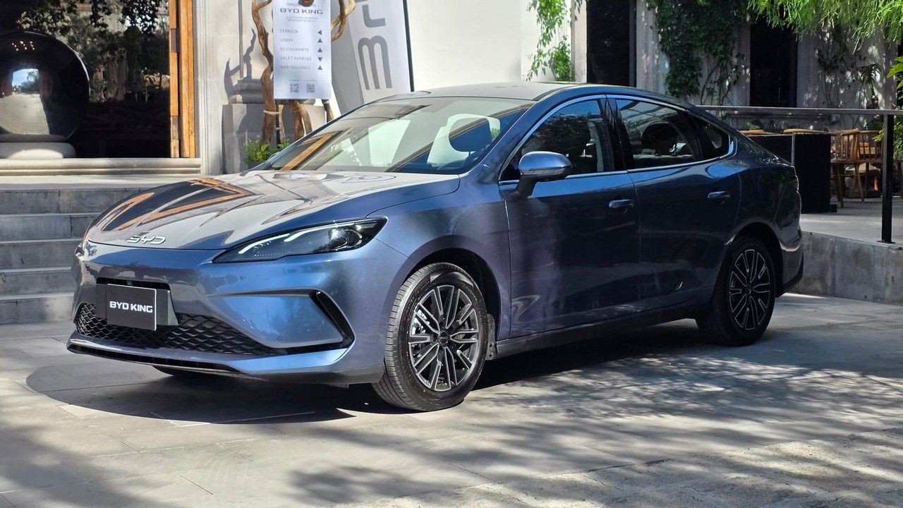 Reseña BYD King 2027: cero gasolina en ciudad, 27 km/l en carretera