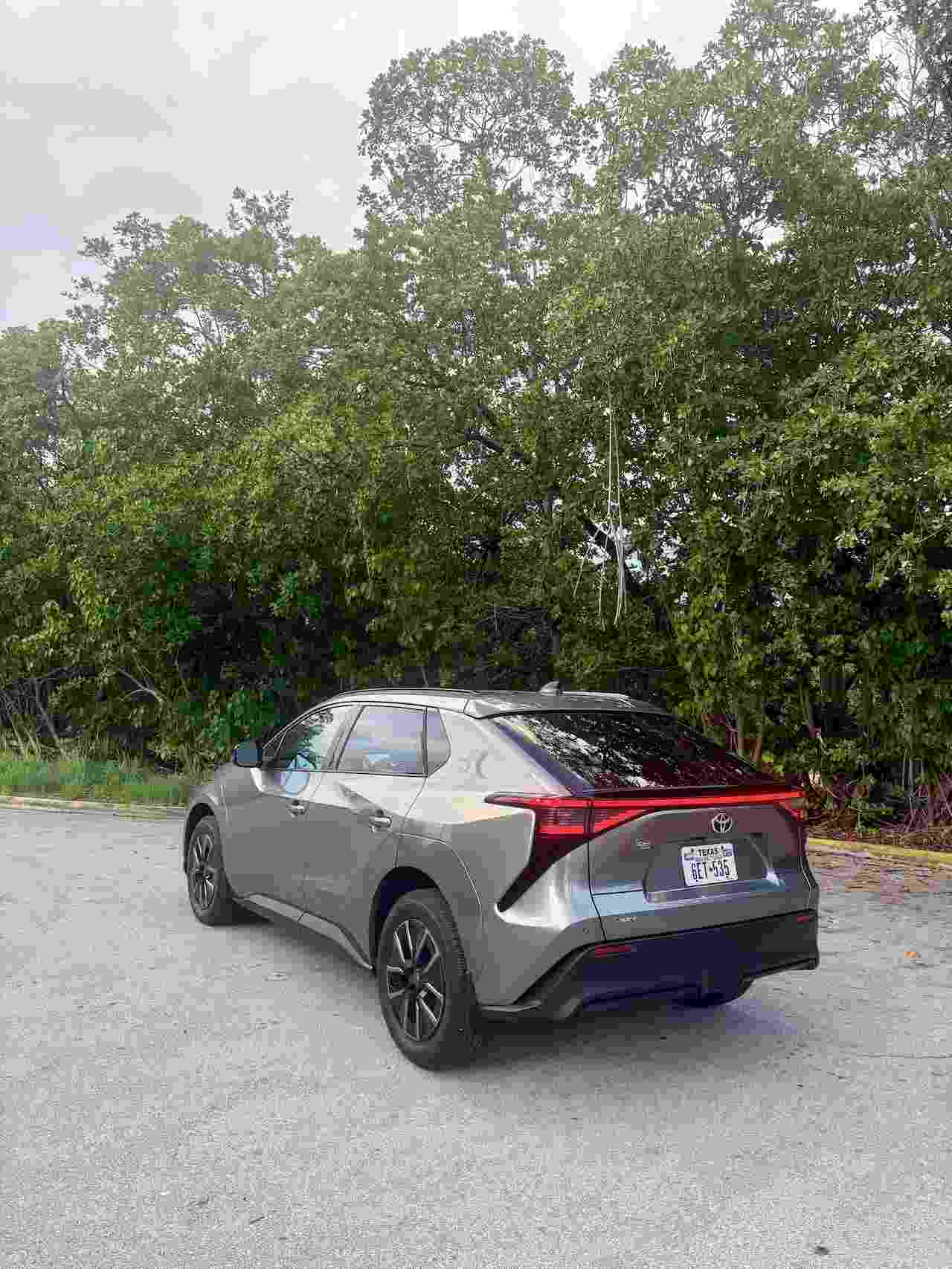 Toyota BZ XLE FWD Plus