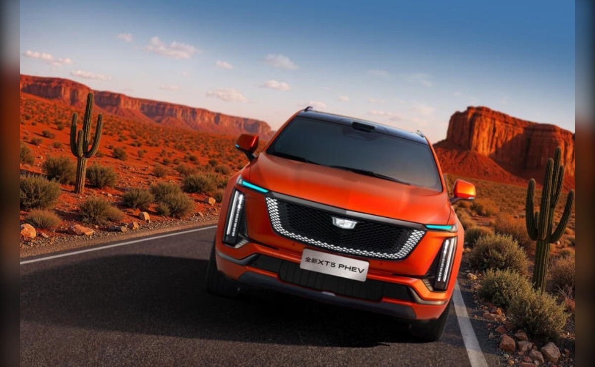 Cadillac sorprende con un XT5 PHEV que Estados Unidos todavía no puede comprar: doble motor y tecnología LiDAR.