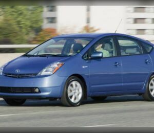 Toyota sorprende con un plan para modernizar coches antiguos sin obligarte a comprar uno nuevo.