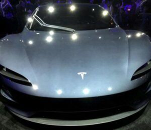Tesla prepara el regreso de su deportivo más esperado: el nuevo Roadster podría debutar este mismo agosto.