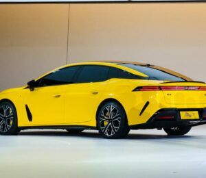 GAC Aion Ray 7 sorprende con tecnología de robotaxi: un eléctrico de 241 CV que apunta a 700 km de autonomía.