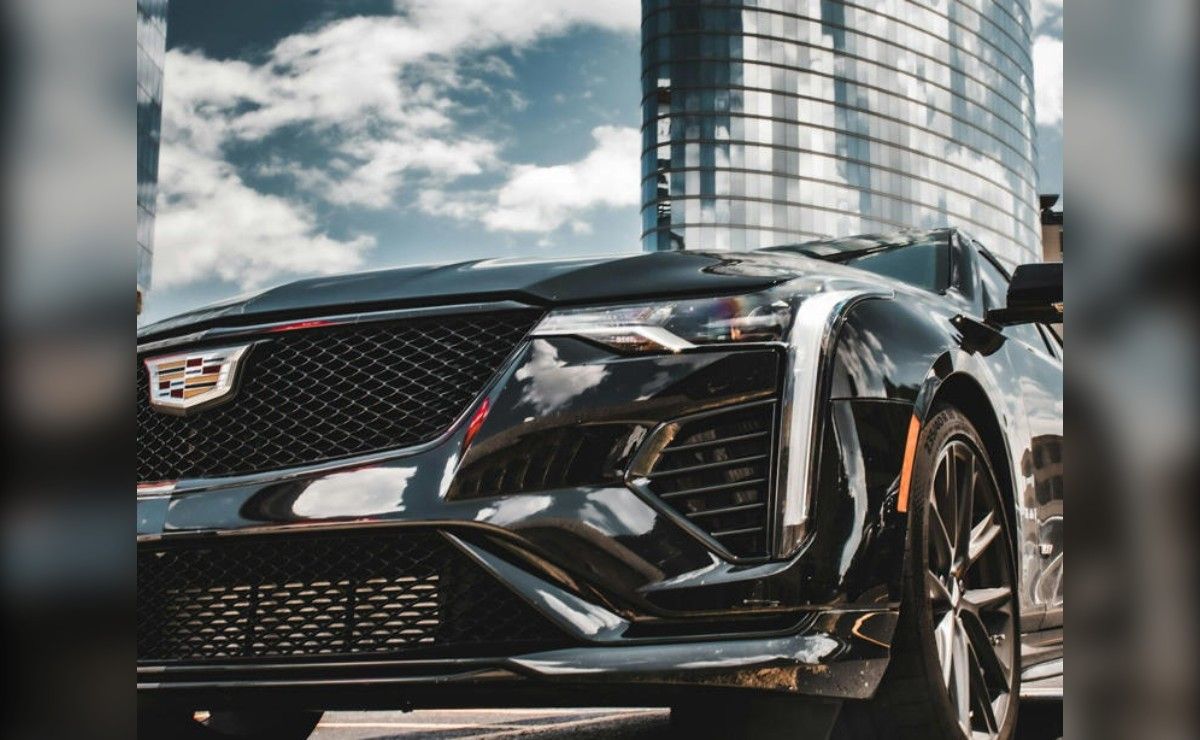 Cadillac elimina sus dos coches más baratos y cambia las reglas: ya no hay un modelo de gasolina por debajo de 49.000 dólares.
