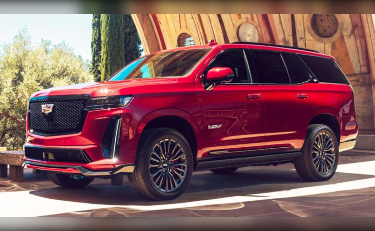 GM da marcha atrás con sus eléctricos y prepara un nuevo Cadillac mientras 350 trabajadores afrontan despidos.