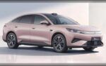 BYD pone contra las cuerdas a Tesla: su nuevo sedán eléctrico cuesta 16.500 dólares y carga en solo 9 minutos.